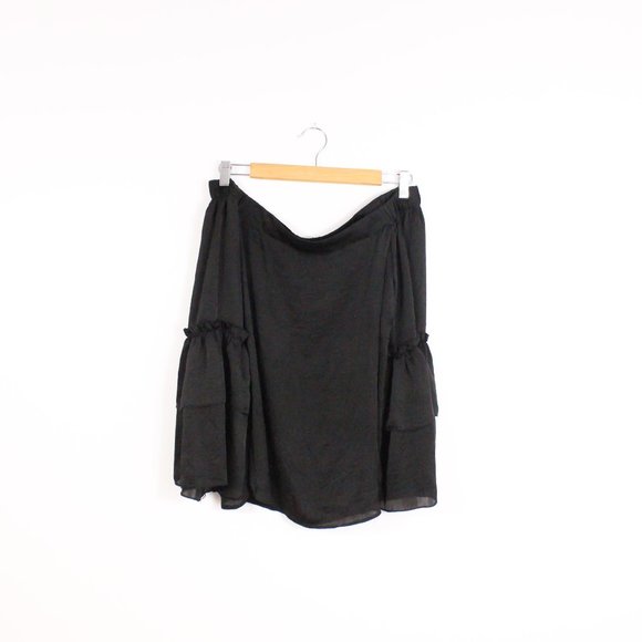 *Street Wear Society Black Off The Shoulder Blouse - Picture 2 of 6